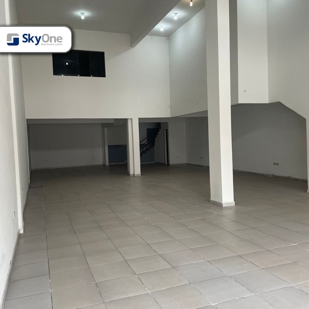Salón comercial en Ciudad del Este km 4, foto 2