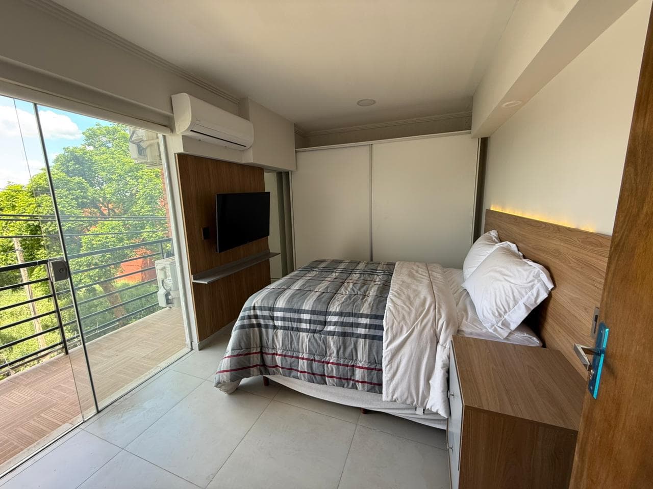 Departamento amoblado en sanlo a metros de la una y shopping Pinedo, foto 4