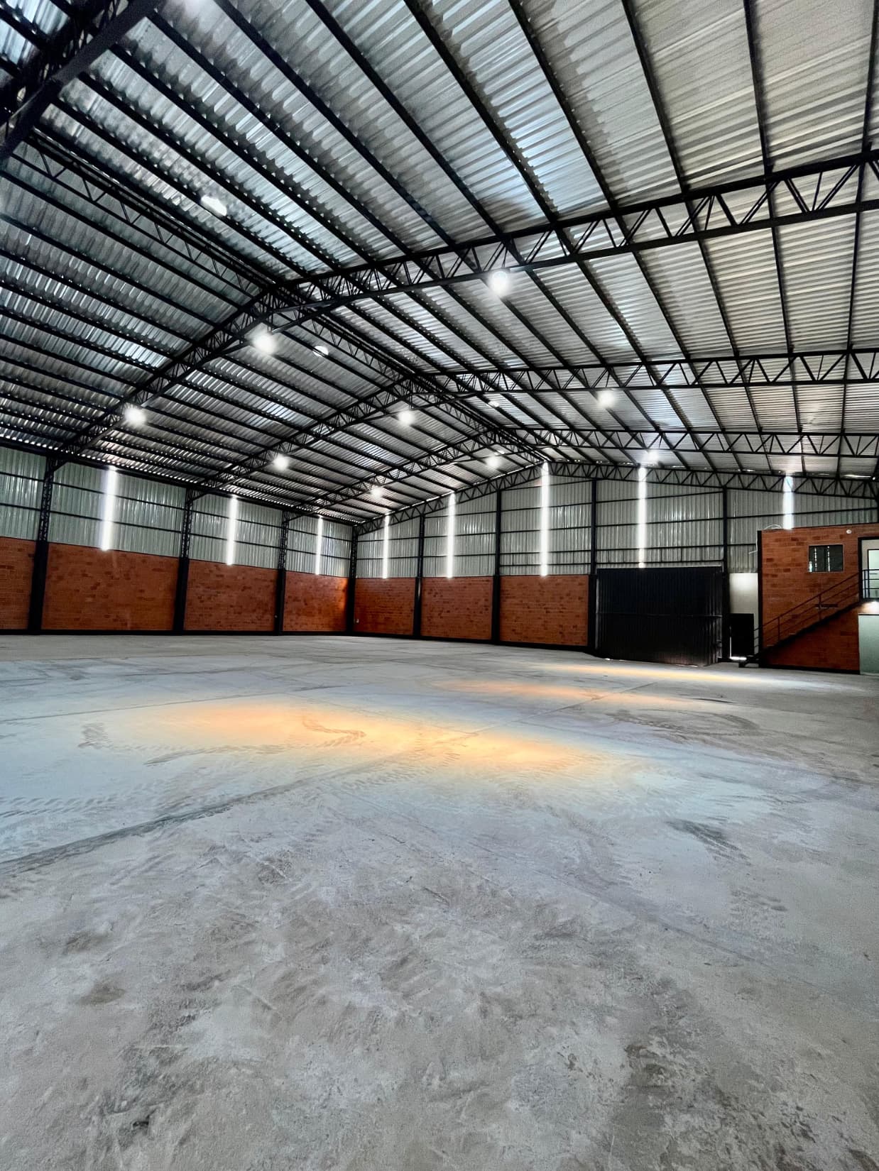 En Venta Amplio Depósito A Estrenar En Mariano Roque Alonso, foto 3