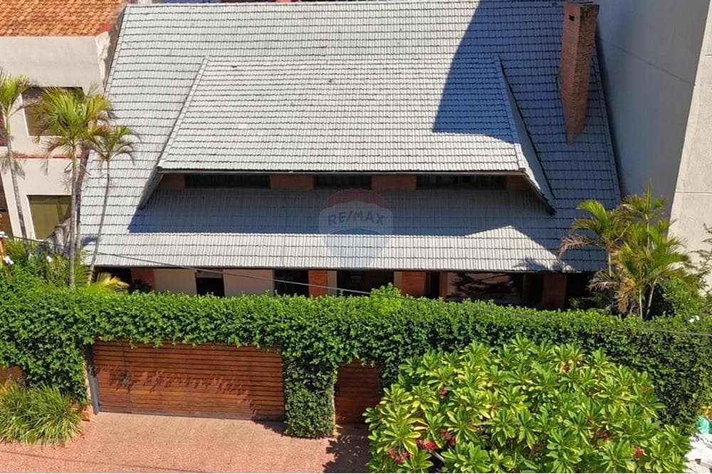 Vendo Residencia en Barrio Murucuyá