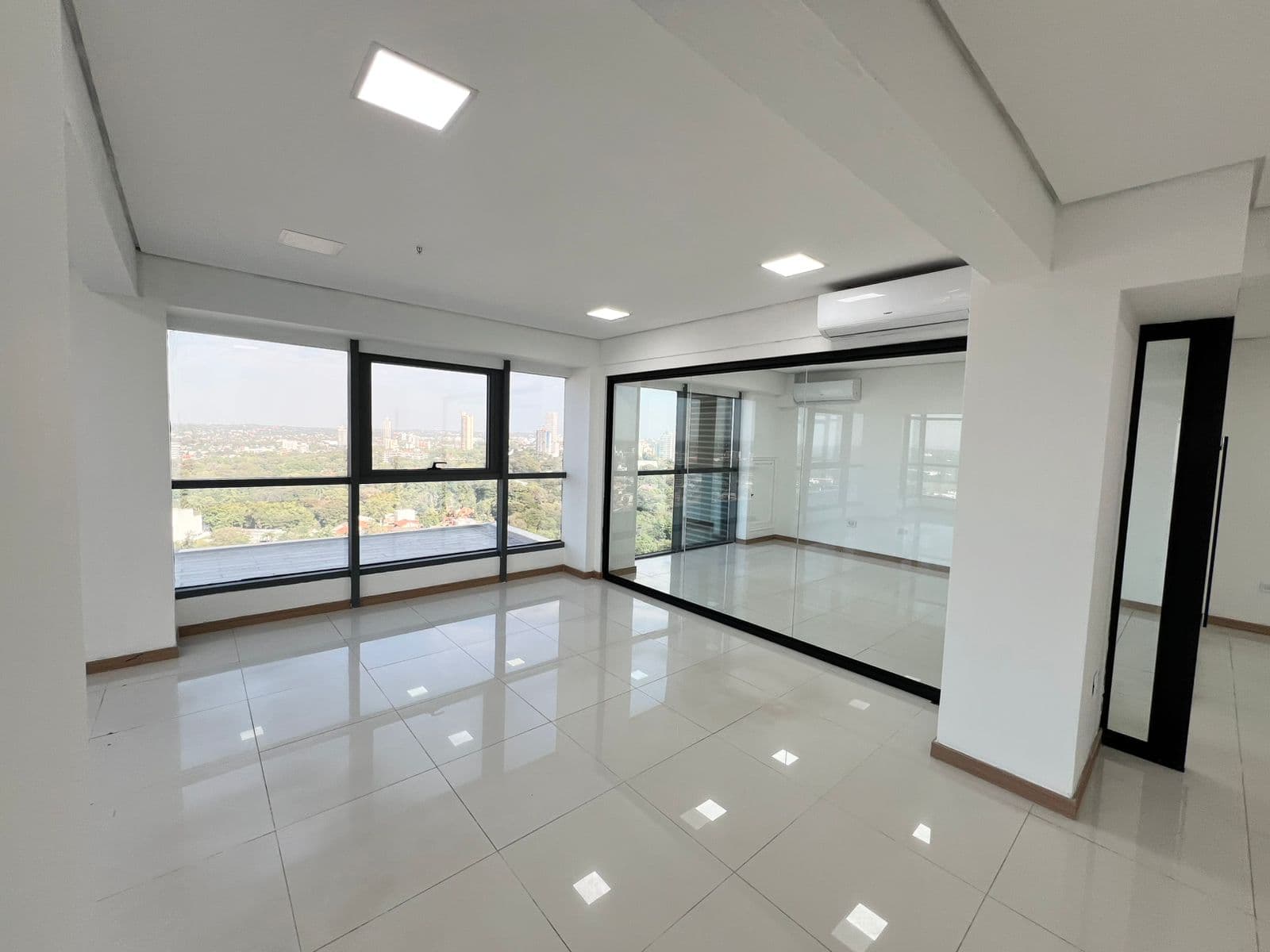 Alquilo oficina en trading park