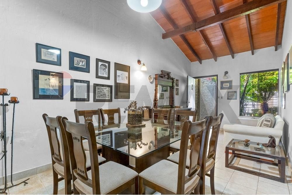 Amplia Casa de 5 suites en Bº Cañada del Ybyray, foto 5