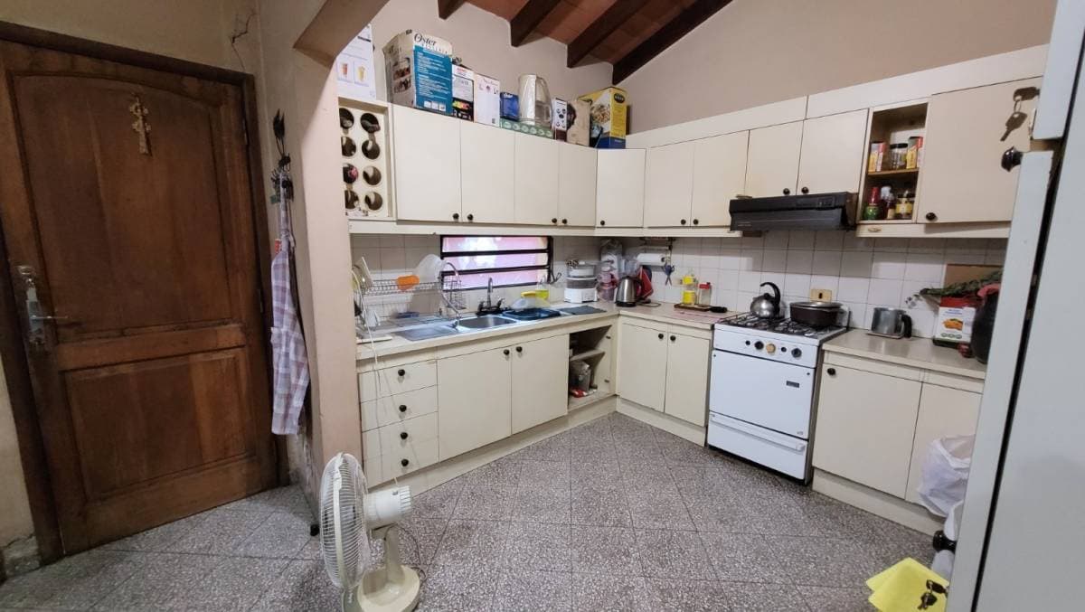 En venta casa en Barrio Mbocayaty - Asunción, foto 5