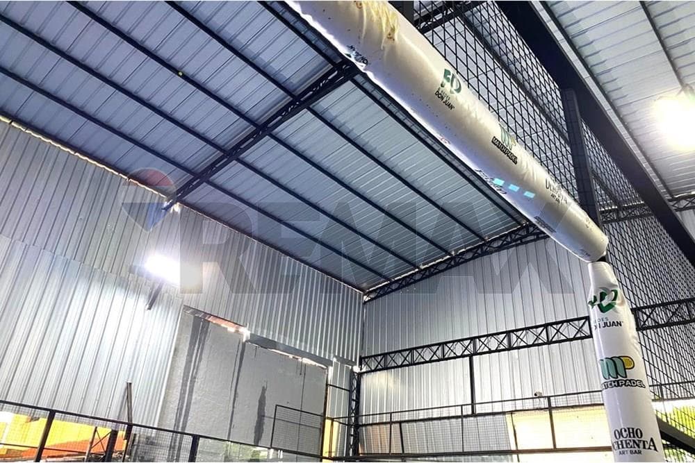 Deposito con cancha de padel en San Lorenzo, foto 2