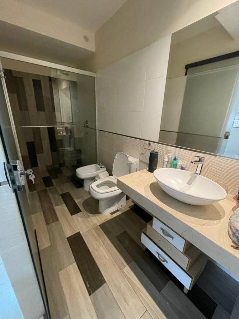 EN ALQUILER! Residencia en Lambaré — foto 5