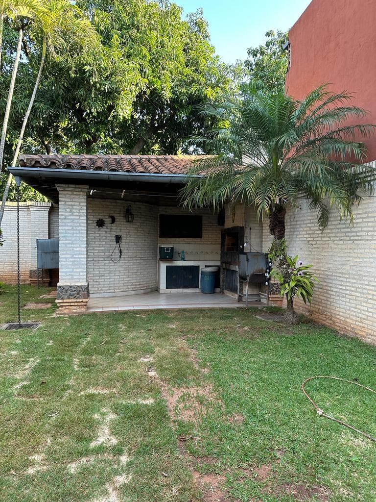 Amplia Casa de 2 Plantas en Lambaré – 400 m² Construidos, foto 5
