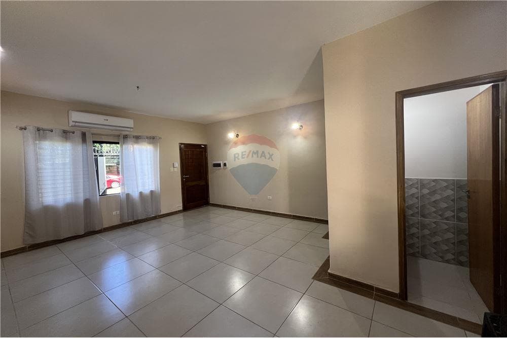 Duplex - Venta - Villa Elisa, Paraguay, foto 2