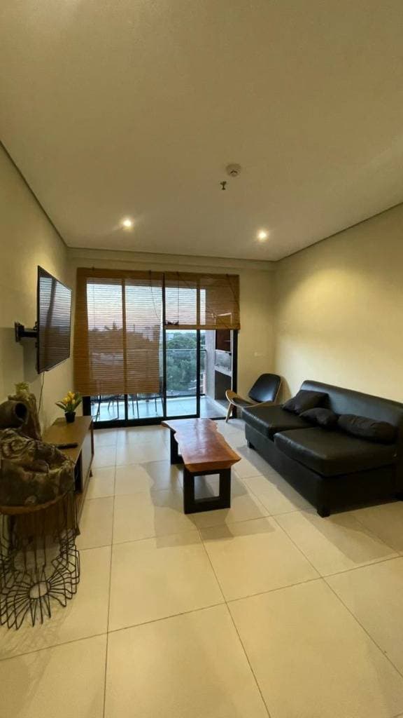 Departamento de dos habitaciones amoblado en Alquiler Bosques de Villa Morra, foto 2