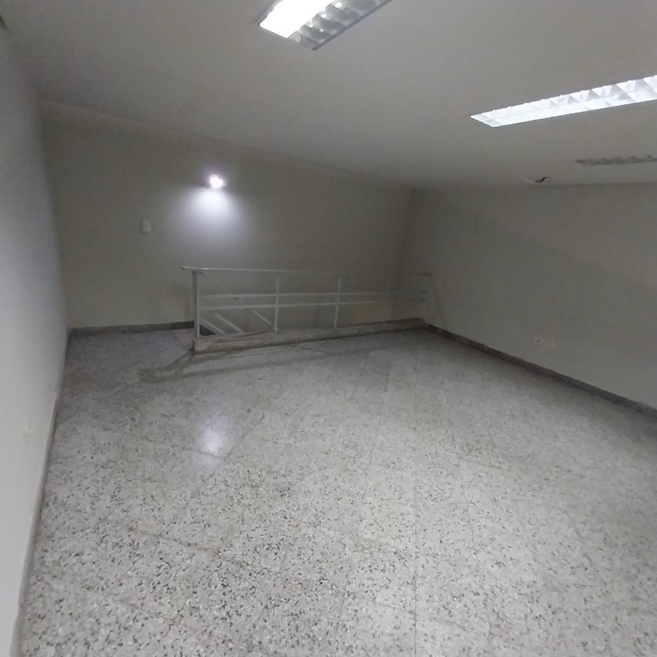 Salon comercial centro de asuncion s/alberdi, foto 2