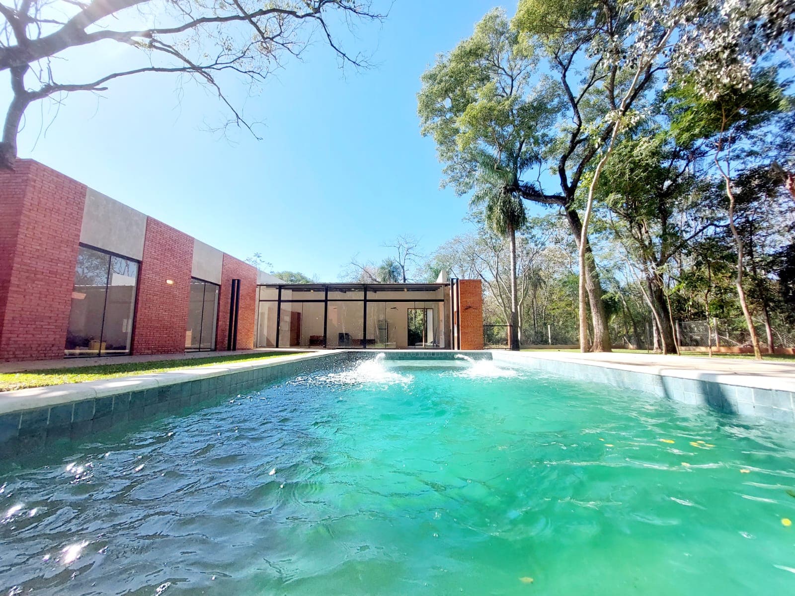 Hermosa Casa A Estrenar De 3 Hab En Suite, San Bernardino — foto 2