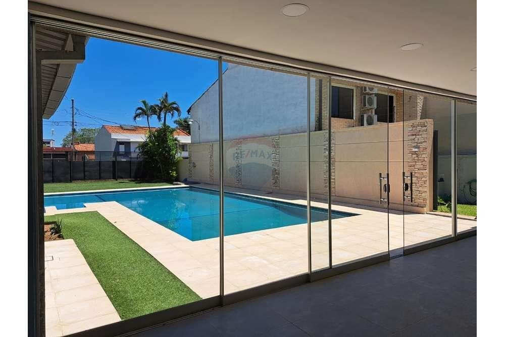 Terreno con quincho y piscina en barrio america zona conmebol, foto 4