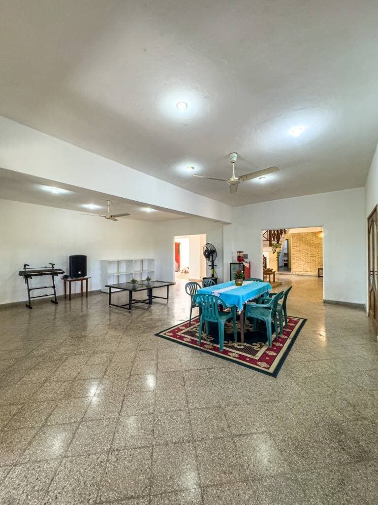 Amplia residencia en Mariano Roque Alonso, foto 5
