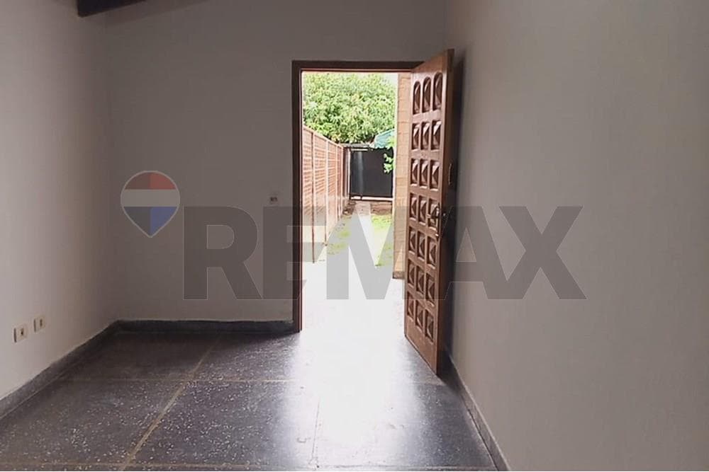 Casa en alquiler - Villa Elisa, foto 3