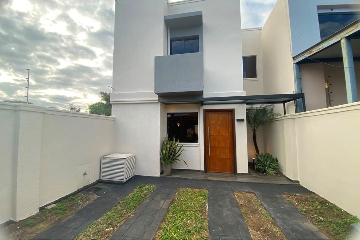 Vendo duplex en barrio Fernando de la Mora