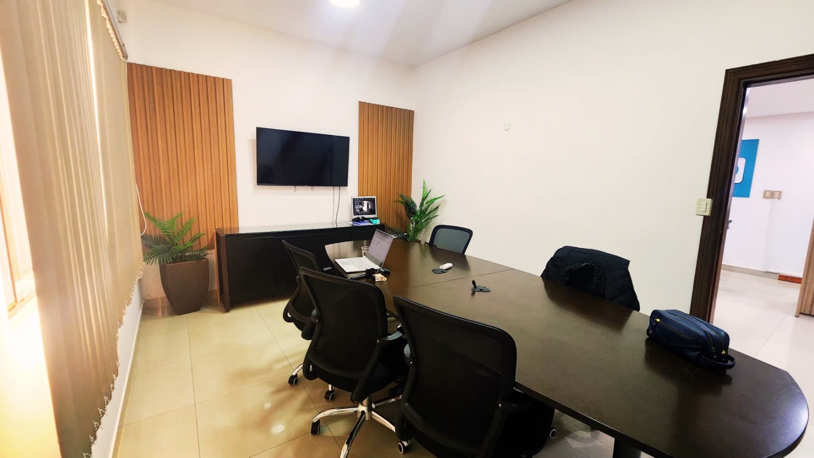 Residencia para oficina en los laureles — foto 4