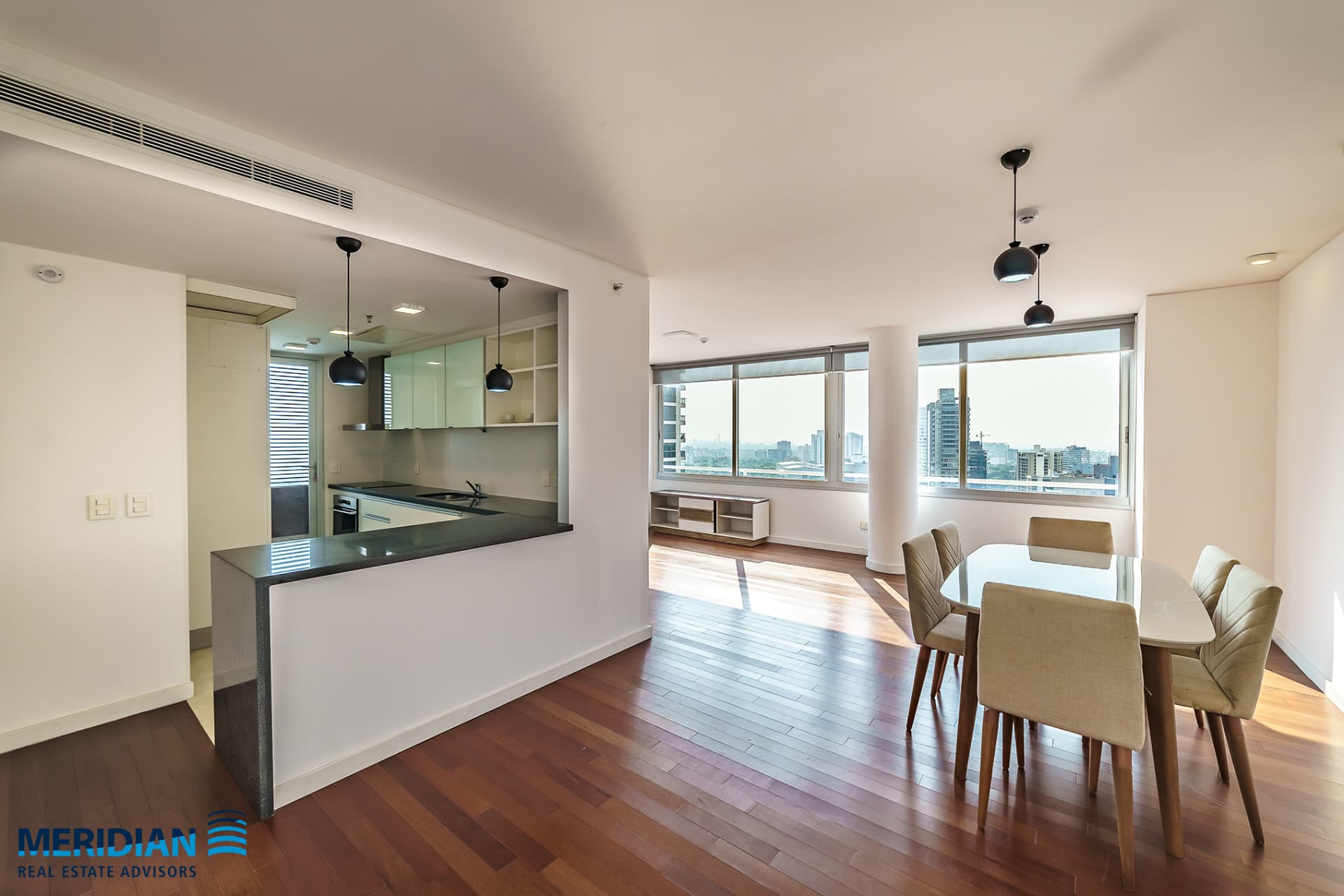 Exclusivo 3 Dormitorios en SkyTower! Terraza de 75 m2!