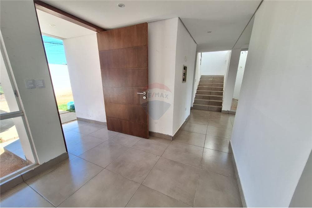 Casa con patio en Loma Merlo, foto 2