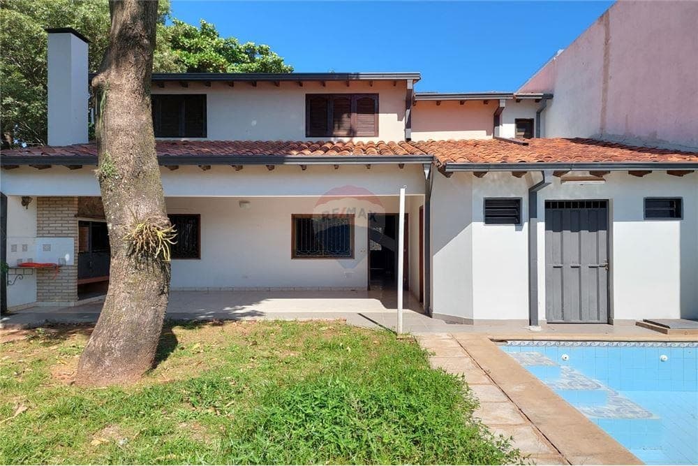 En venta - casa en el prestigioso bº madame lynch, foto 2
