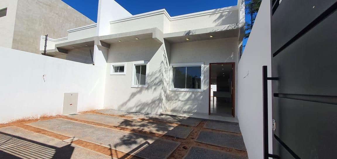 En venta casa a estrenar en lambare
