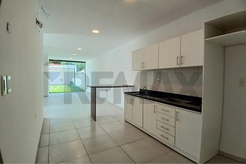 Casa en venta y alquiler - limpio central paraguay, foto 3