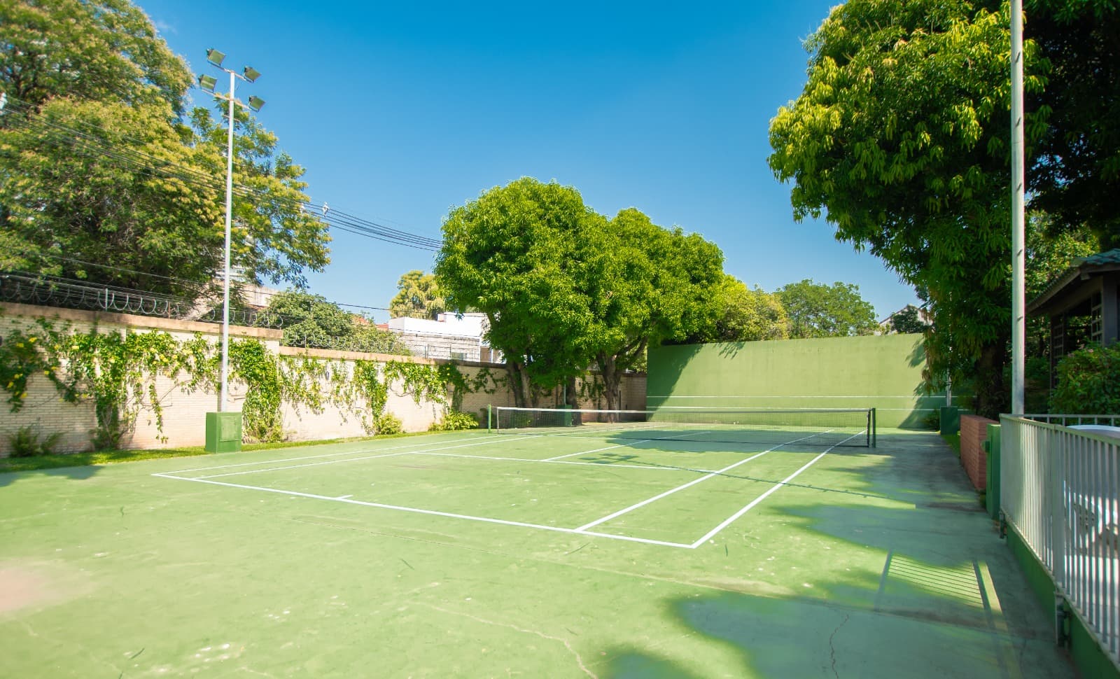 Exclusiva Residencia de 2.622 m2 en el Barrio Mburucuya - LHO7937228 — foto 2