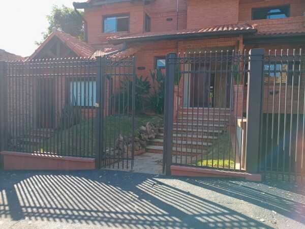 Alquiler de lujosa casa en los laureles