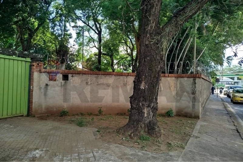 Terreno de 4,181 M2 en Asunción Barrio Mburicao sobre mariscal López, foto 3