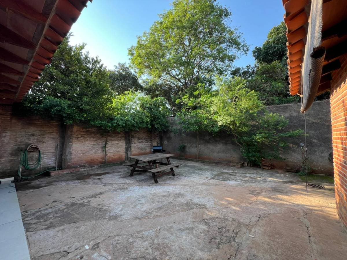 En venta casa de tres habitaciones en Luque (a remodelar), foto 5