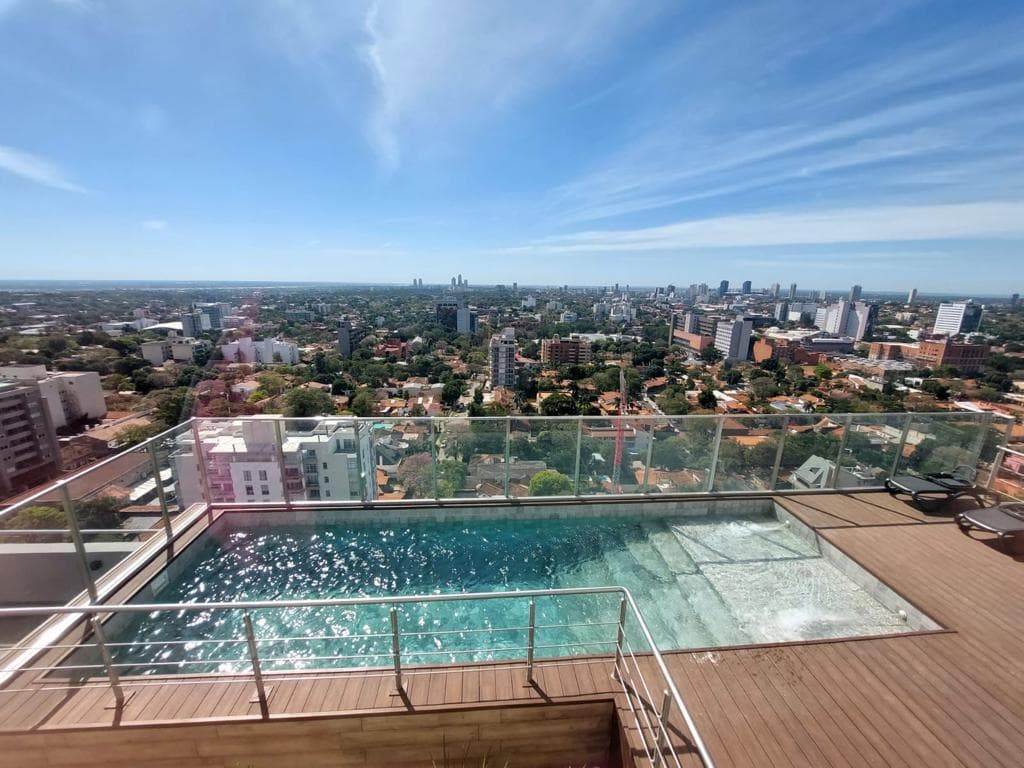 Vendo o alquilo departamneto de un dormitorio en edificio marquis Villa Morra