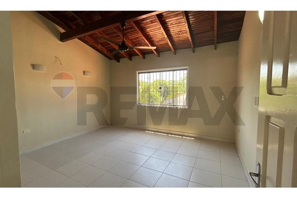 Residencia en Luque, foto 3