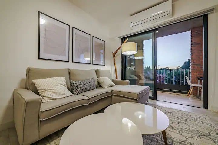 Departamento amoblado de 2 dormitorios zona ycua sati — foto 3