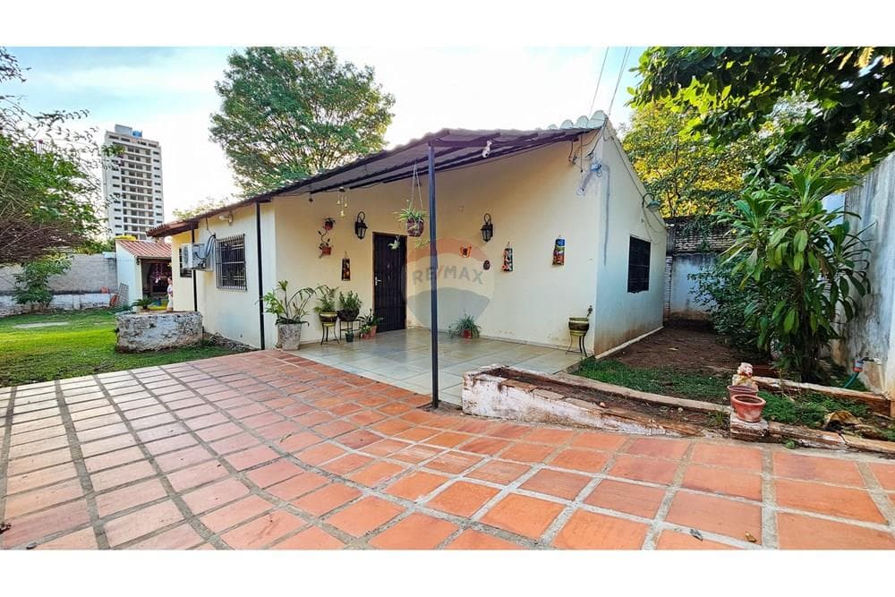 Terreno en barrio mburucuya, foto 4