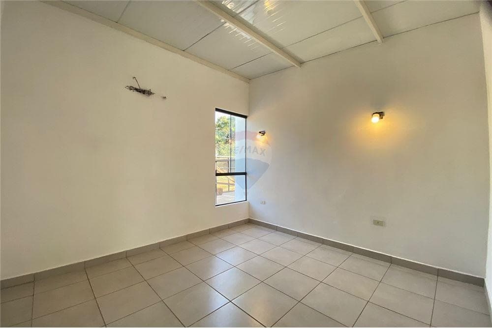 chalet a estrenar Bº Laurelty, foto 5