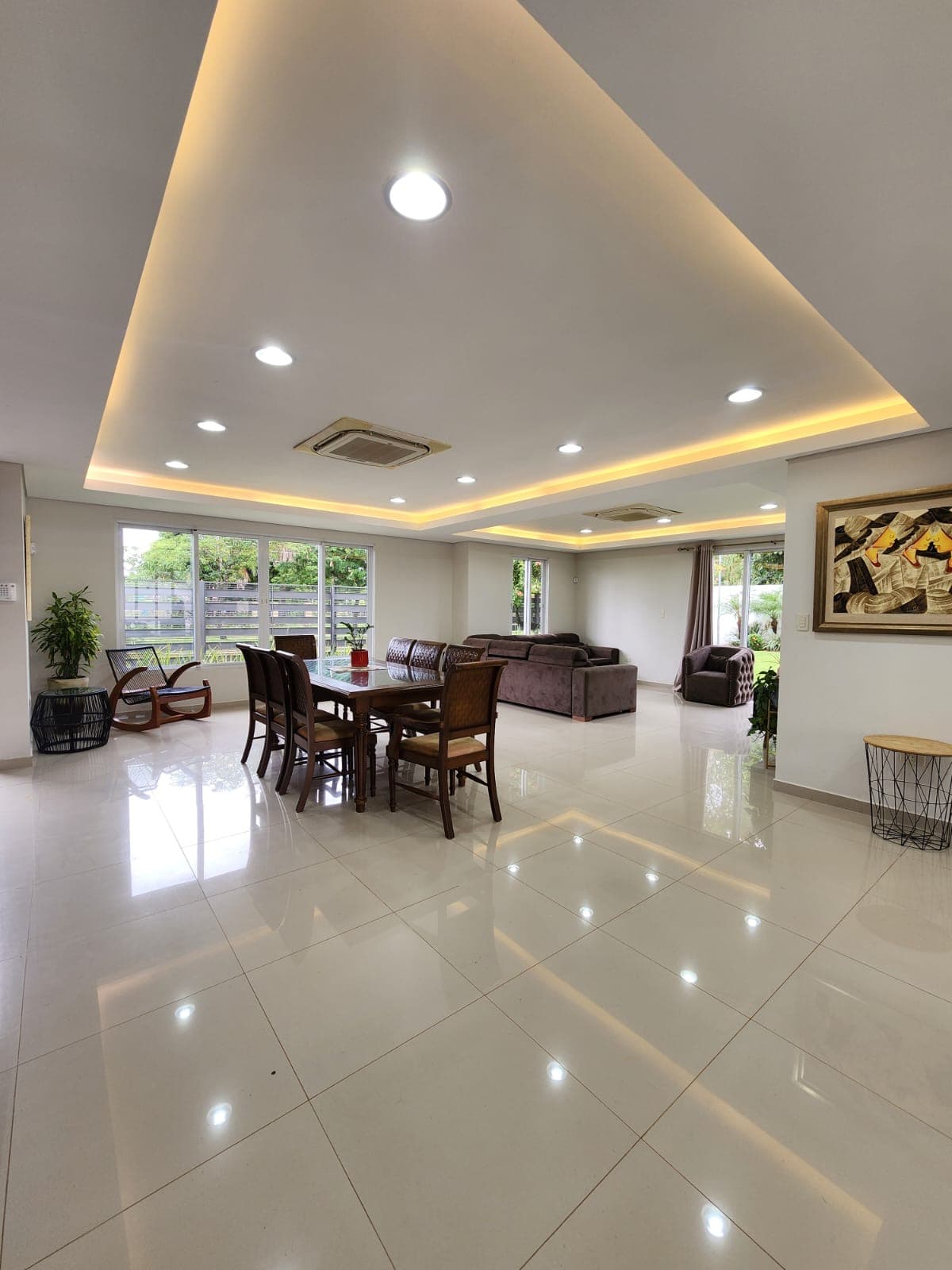 Hermosa casa con piscina en San Bernardino, foto 2