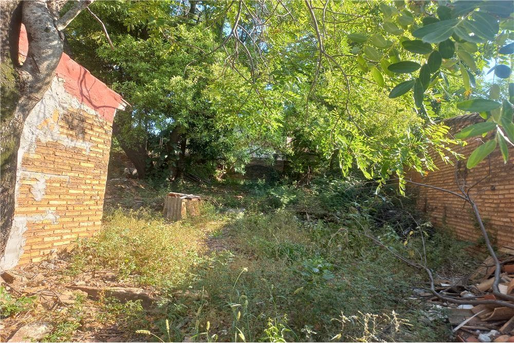 amplio terreno ,en San Vicente, Asunción, foto 2