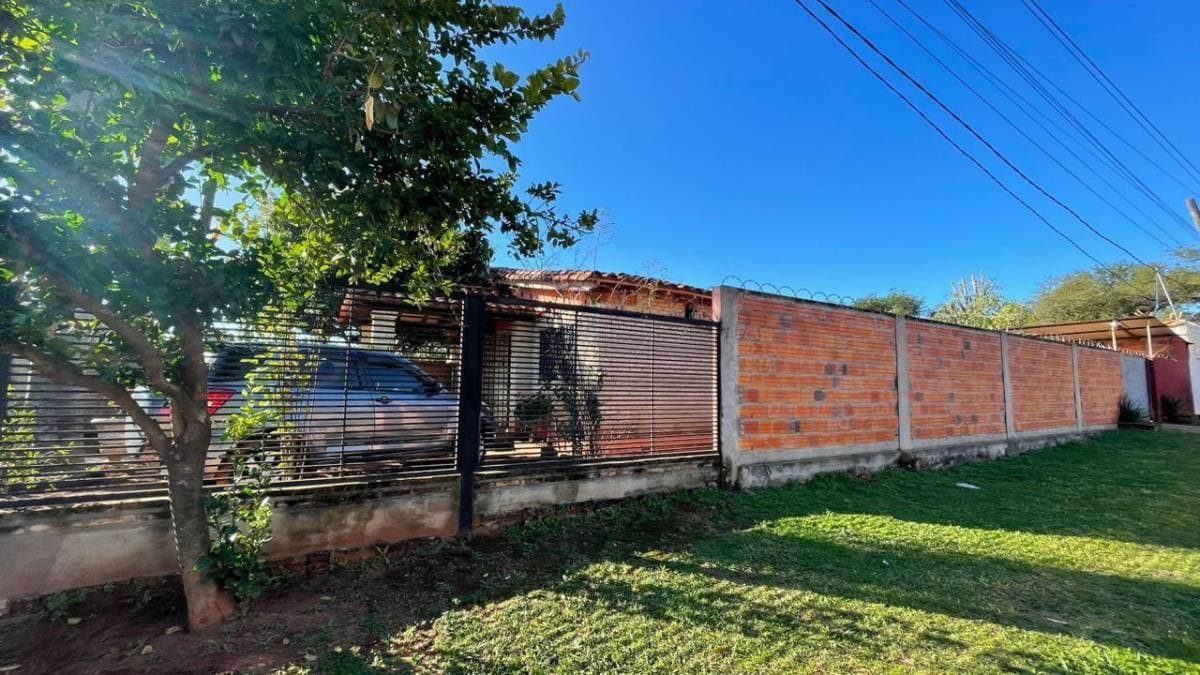Amplia casa en Luque, foto 3