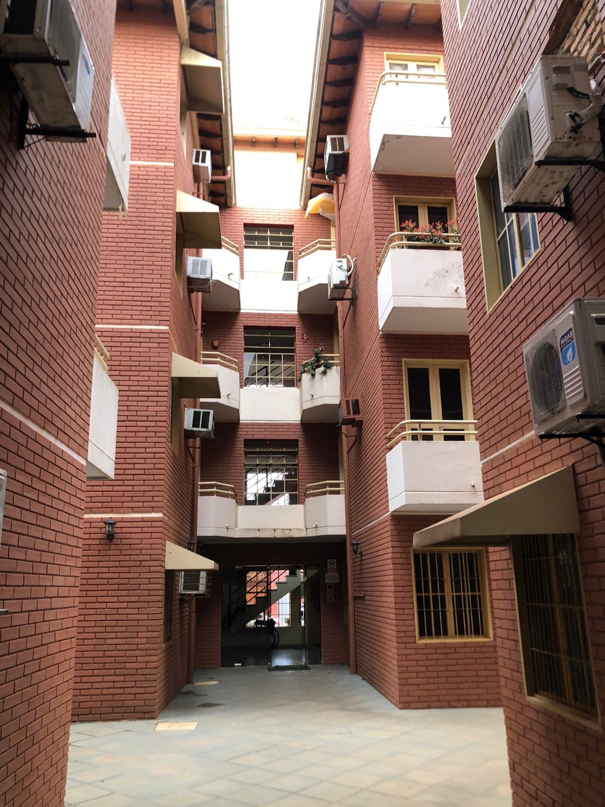 ¡remato 250 millones departamento en edificio mariscal lópez 2!, foto 2