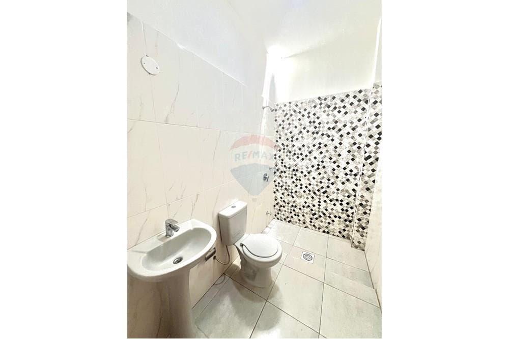Chalet a estrenar en Ñemby barrio mbocayaty, foto 5