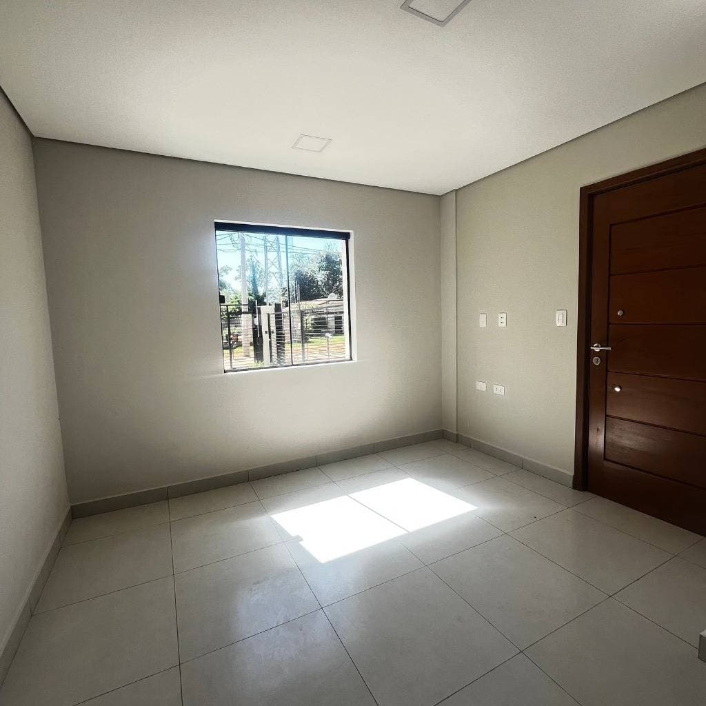 Hermosa Propiedad a extrenar en complejo Che Raity Luque . ID 43269, foto 2