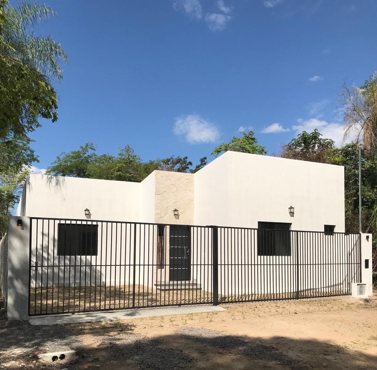 Casa a estrenar en San Bernardino a una cuadra de avenida naumann