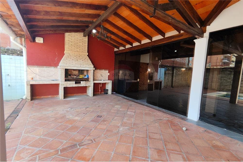 en Loma Pyta Las Golondrinas — foto 3