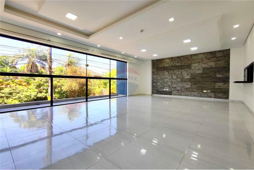 Alquilo triplex en los laureles