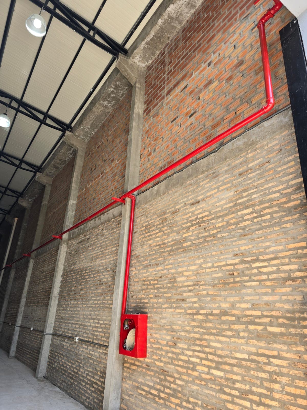 Hermoso depósito con oficina en tablada nueva, foto 4