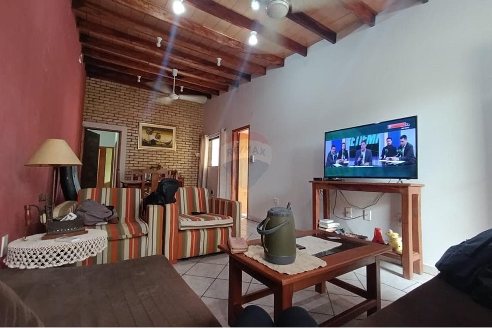 Casa Moderna Amoblada en Limpio: Piscina y Jardín Negociable — foto 2