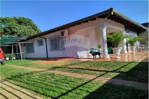 Casa-Venta-PY Central Villa Elisa 8 de Diciembre COD.188