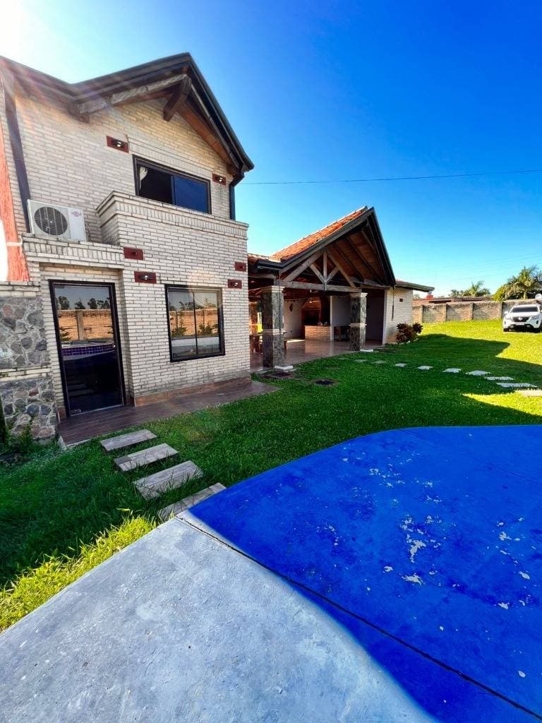 Amplia propiedad en venta - San Bernardino sobre la ruta guillermo naumann