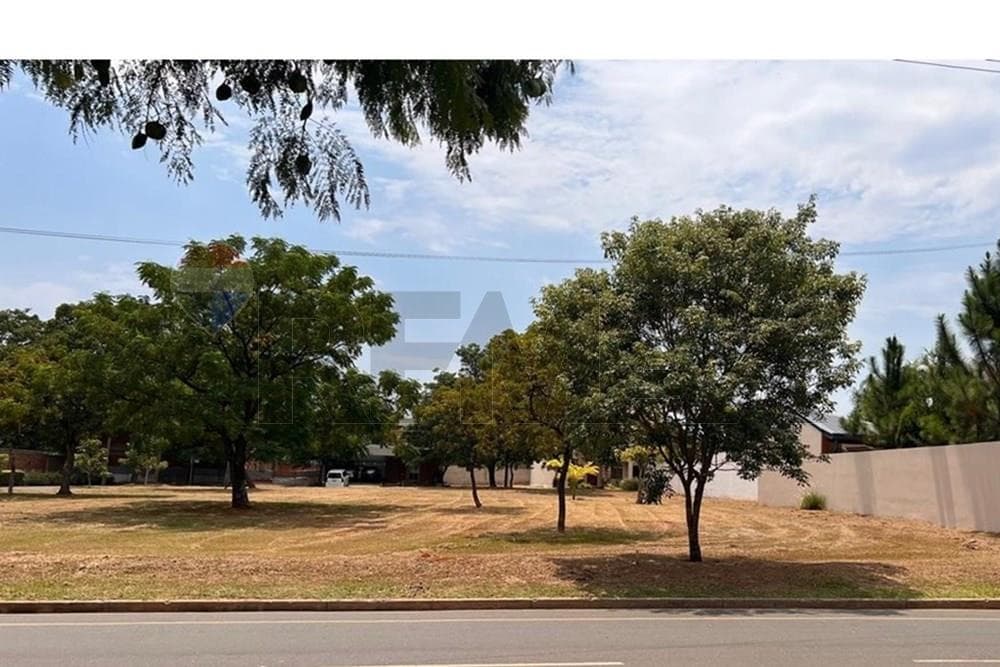 Terreno en Barrio Cerrado Arapoty MRA, foto 1