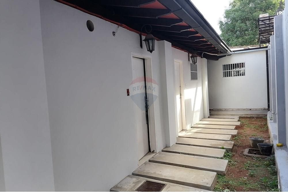 Amplia Casa para Oficina. Las Lomas, Asunción, foto 5