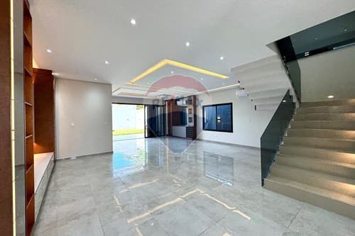 Lujosa casa en San Lorenzo, foto 3