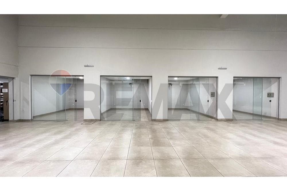 Local Comercial en Alquiler - San Lorenzo, foto 2